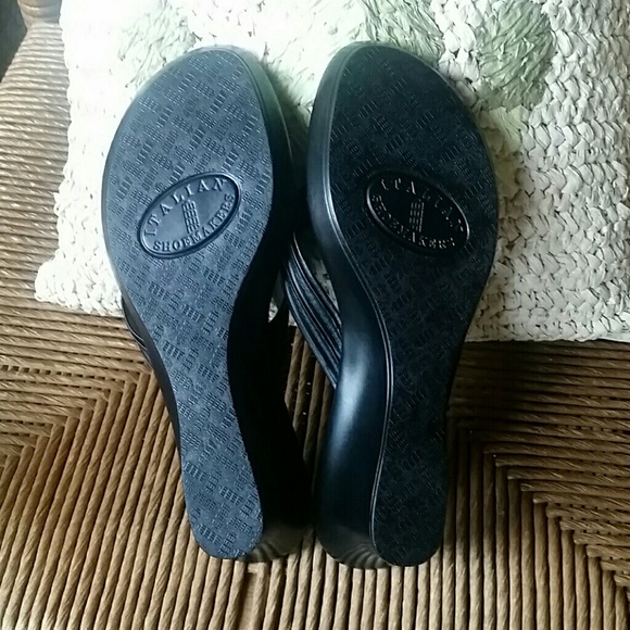 Italian Shoemakers Shoes | Italian Shoemakers Black Wedge Thong Sandal 1m | Poshmark